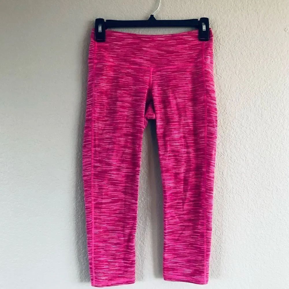 Athleta Hot Pink Capri Cropped Athletic Leggings XS